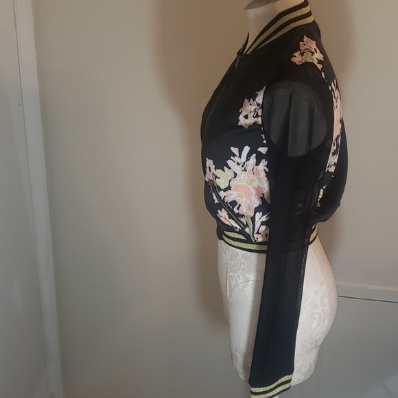 Jacket - Picture 3 of 7